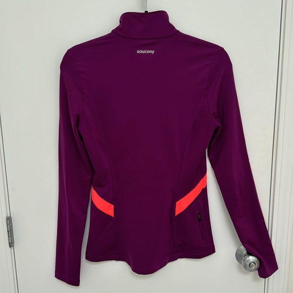 Saucony athletic long sleeve - Picture 2 of 4